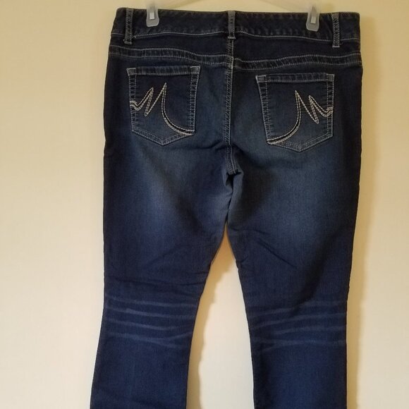 Maurices denim jeans sz L short - Picture 1 of 6